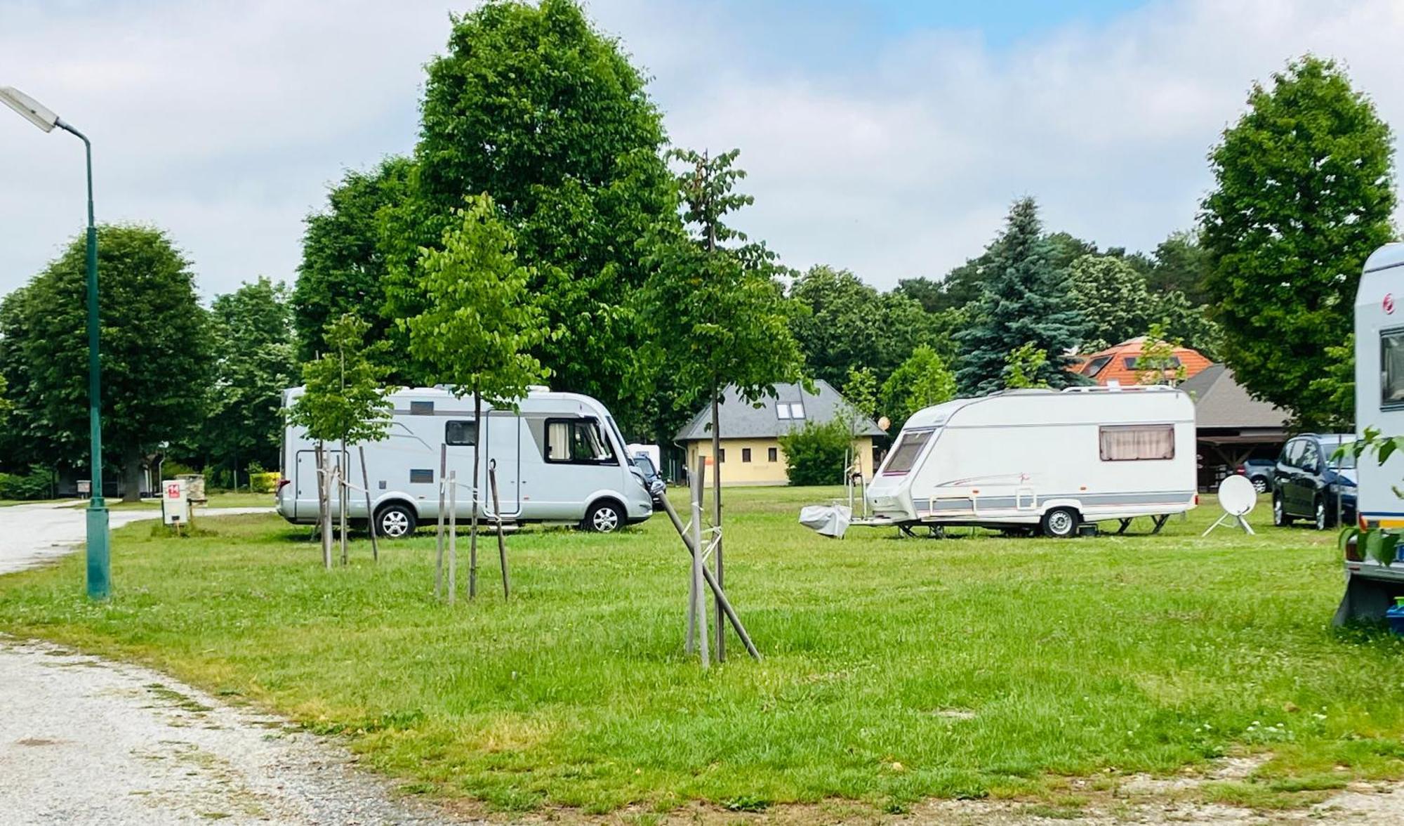 Polzer Camping Buekfuerdo Bagian luar foto
